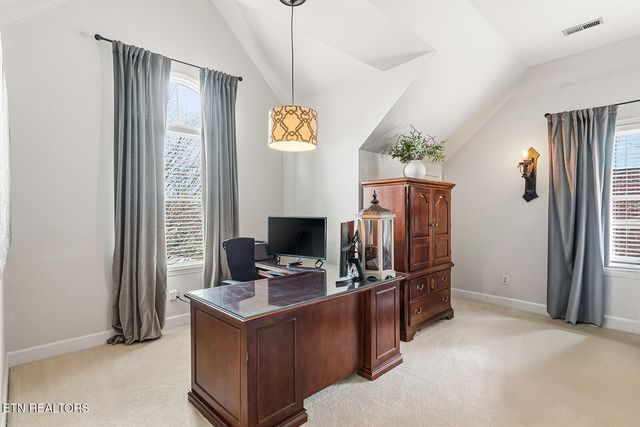 329 Farragut Crossing Drive, Knoxville, TN 37934