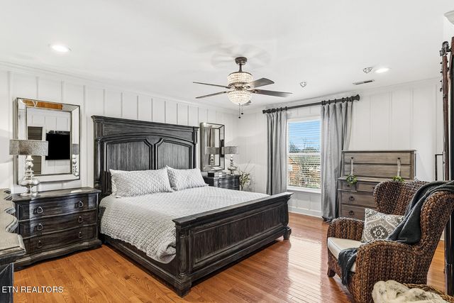 329 Farragut Crossing Drive, Knoxville, TN 37934