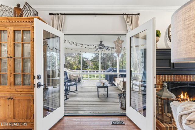 329 Farragut Crossing Drive, Knoxville, TN 37934