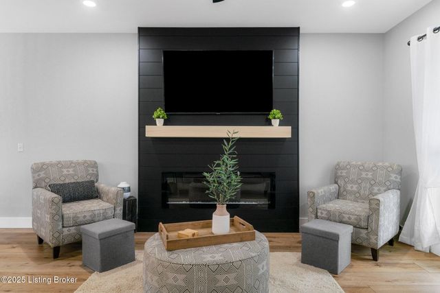 3965 Broadford Rd, Clarkson, KY 42726