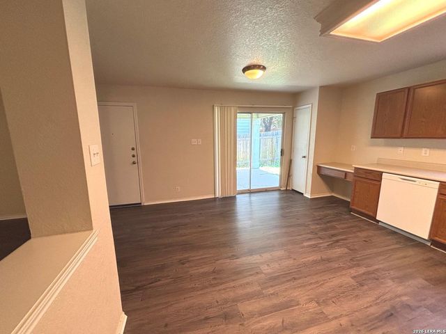 136 Hampton Way, Boerne, TX 78006