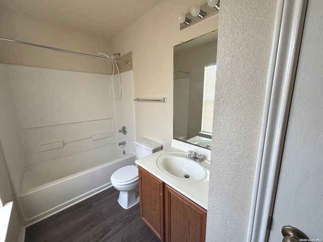 136 Hampton Way, Boerne, TX 78006