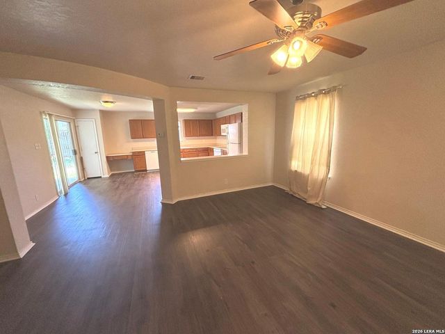 136 Hampton Way, Boerne, TX 78006