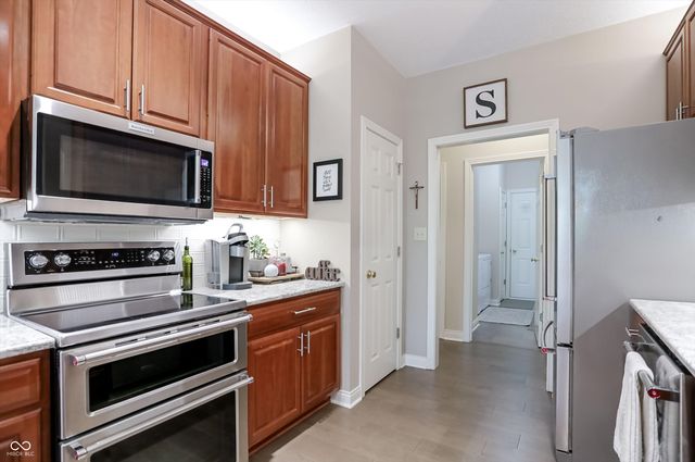7649 Stones River Court, Indianapolis, IN 46259