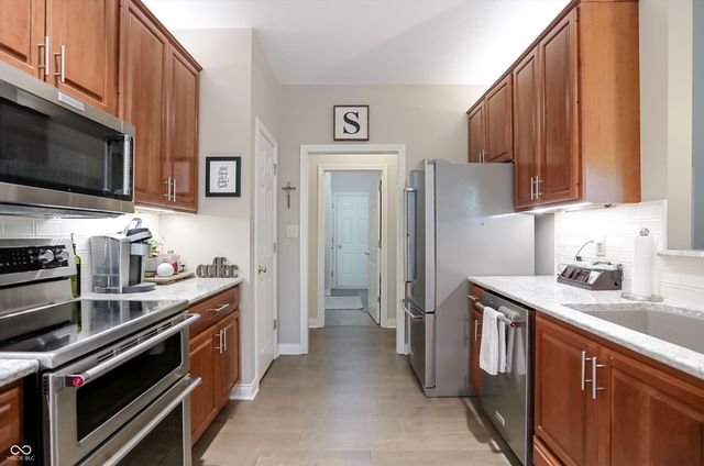 7649 Stones River Court, Indianapolis, IN 46259