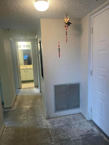 955 Egret Circle 411, Delray Beach, FL 33444