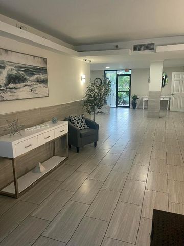 955 Egret Circle 411, Delray Beach, FL 33444