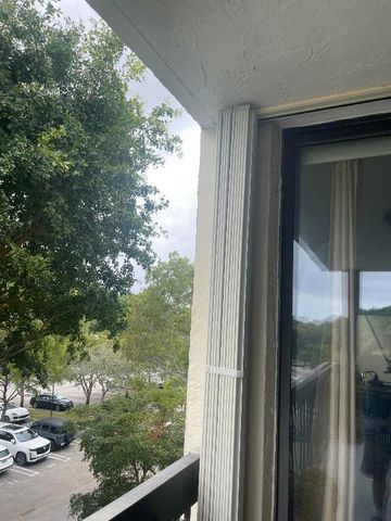 955 Egret Circle 411, Delray Beach, FL 33444