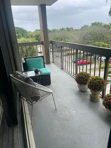 955 Egret Circle 411, Delray Beach, FL 33444