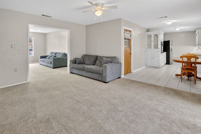 1703 Lamar Street, Mineral Wells, TX 76067