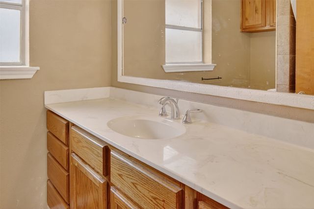 1703 Lamar Street, Mineral Wells, TX 76067