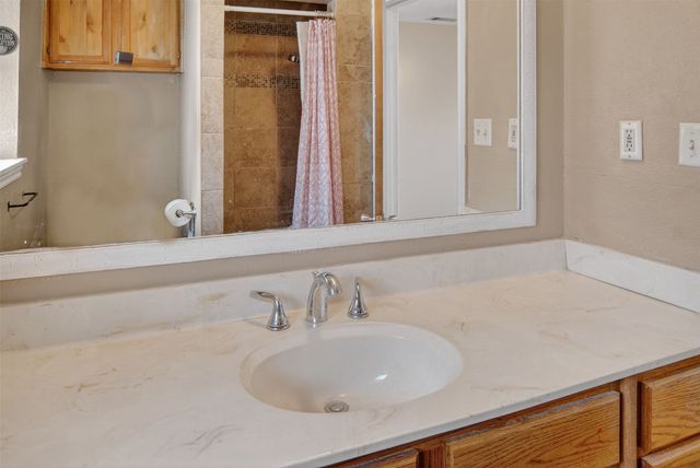 1703 Lamar Street, Mineral Wells, TX 76067