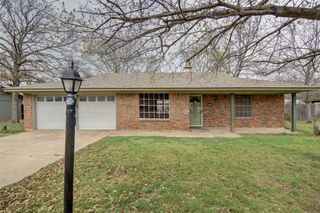 1703 Lamar Street, Mineral Wells, TX 76067