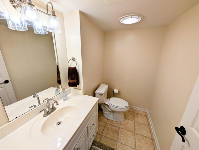 7480 Maynooth Drive, Dublin, OH 43017