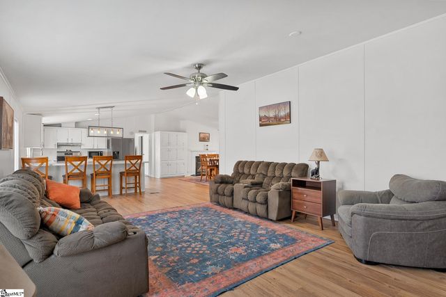 121 Wild Fern Road, Seneca, SC 29678