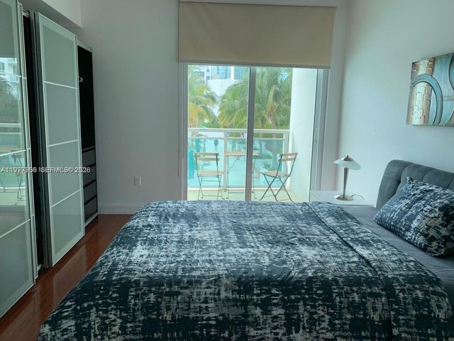 950 Brickell Bay Dr 1107, Miami, FL 33131