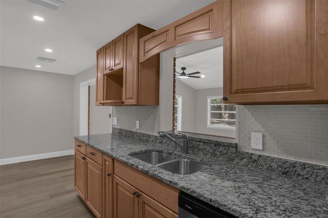 518 LAVON DRIVE, Altamonte Springs, FL 32701