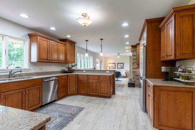 1850 N State Rd 827, Angola, IN 46703