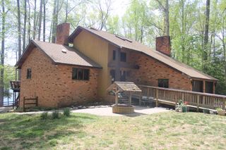 678 LAKE CAROLINE DR, Ruther Glen, VA 22546