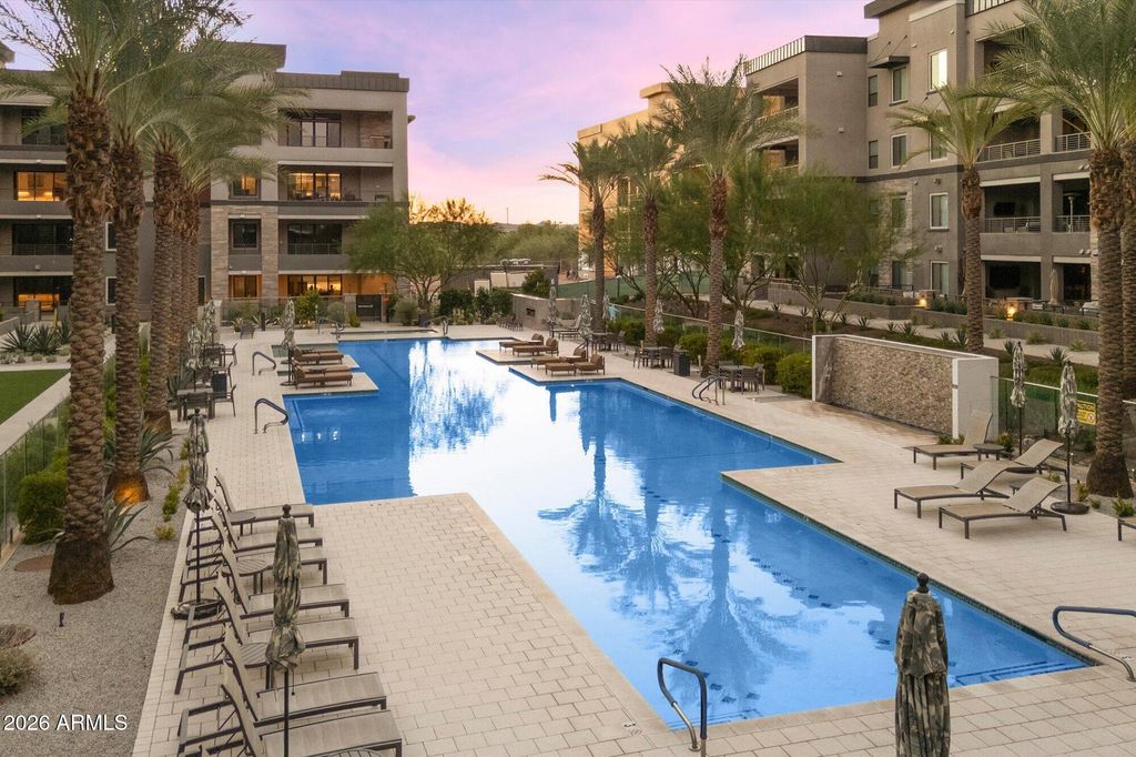 5250 E DEER VALLEY Drive 303, Phoenix, AZ 85054 — photo 2