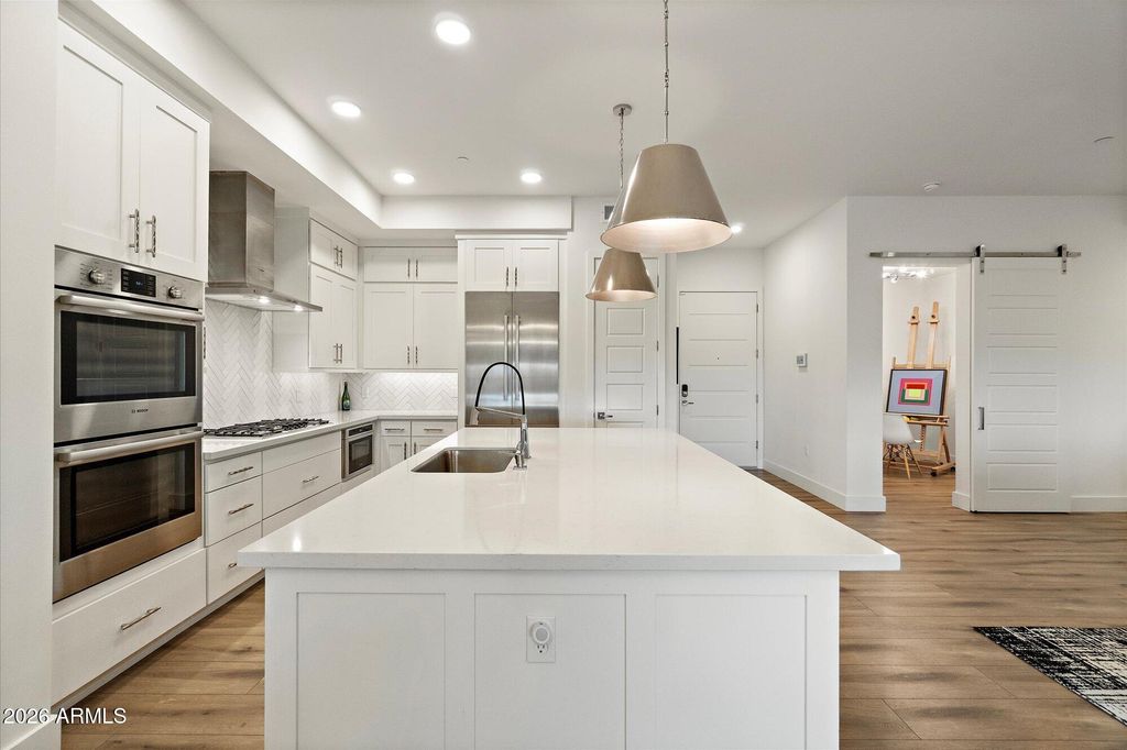 5250 E DEER VALLEY Drive 303, Phoenix, AZ 85054 — photo 5