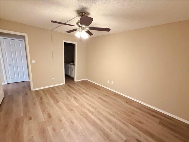 562 BELLTOWER AVENUE 220, Deltona, FL 32725