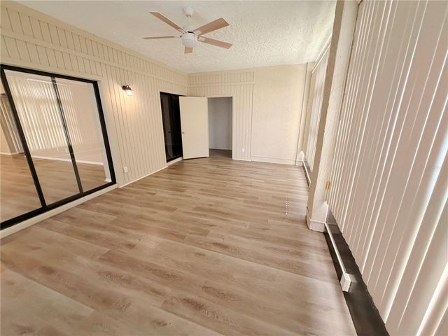 562 BELLTOWER AVENUE 220, Deltona, FL 32725