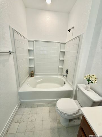 4643 Via Sonoma, Converse, TX 78109