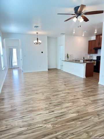 4643 Via Sonoma, Converse, TX 78109