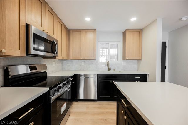 1676 Jupiter Court A, Las Vegas, NV 89119