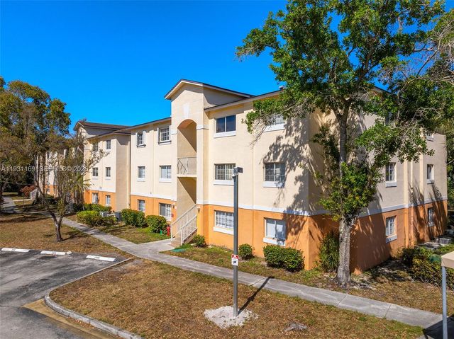 3700 N 56th Ave 1012, Hollywood, FL 33021