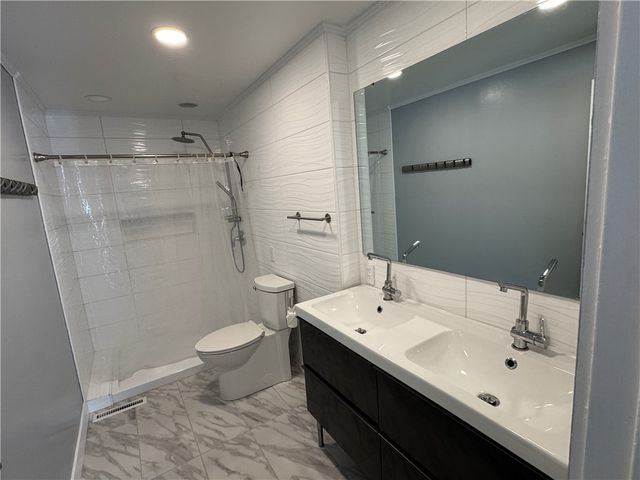 4144 Meadowsweet Drive, Dayton, OH 45424