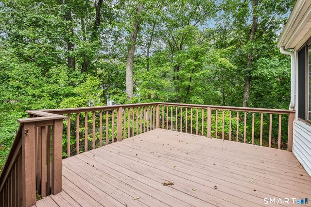 14 Chipping Lane, Norwalk, CT 06854