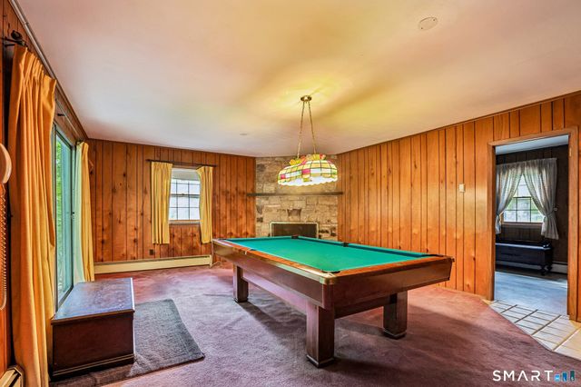14 Chipping Lane, Norwalk, CT 06854