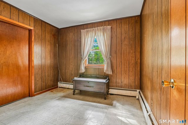 14 Chipping Lane, Norwalk, CT 06854