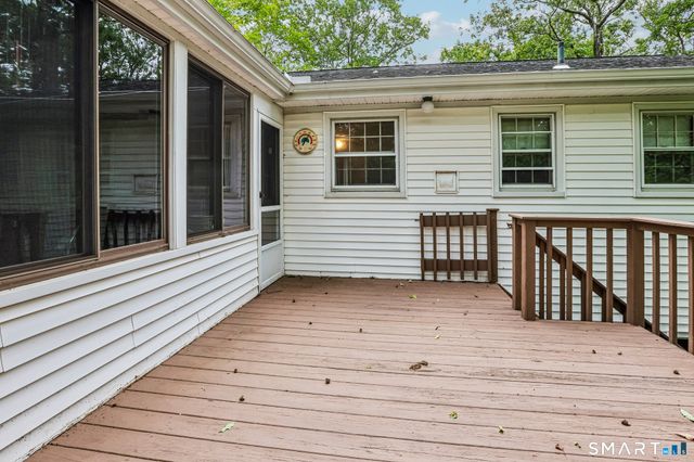 14 Chipping Lane, Norwalk, CT 06854