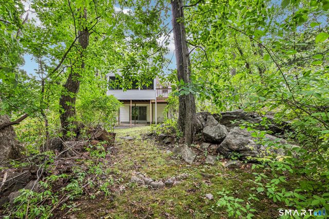 14 Chipping Lane, Norwalk, CT 06854