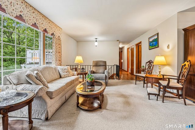 14 Chipping Lane, Norwalk, CT 06854