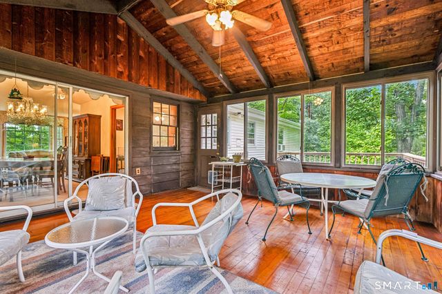 14 Chipping Lane, Norwalk, CT 06854
