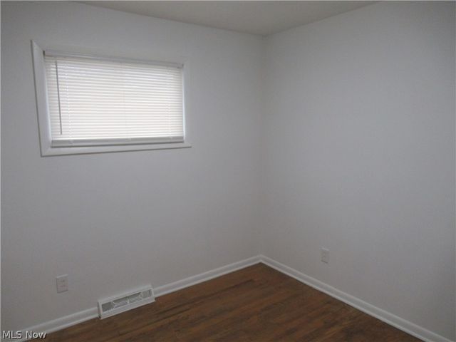 330 Paul Street, Bedford, OH 44146