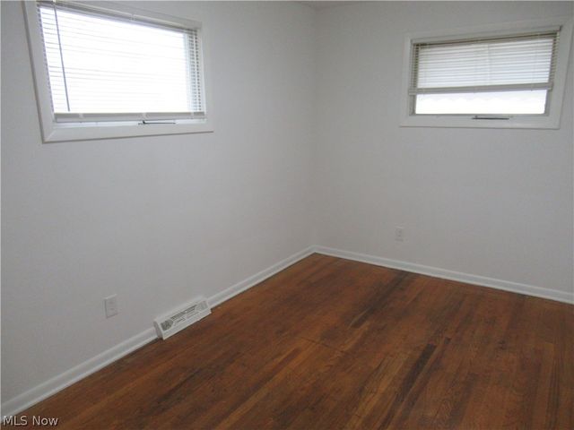 330 Paul Street, Bedford, OH 44146