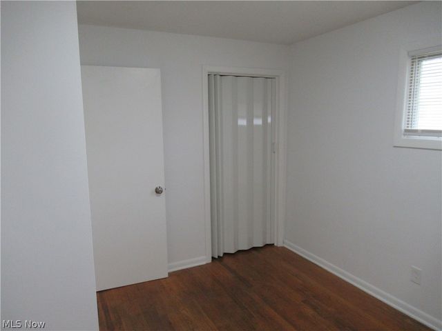 330 Paul Street, Bedford, OH 44146