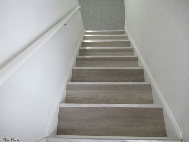 330 Paul Street, Bedford, OH 44146