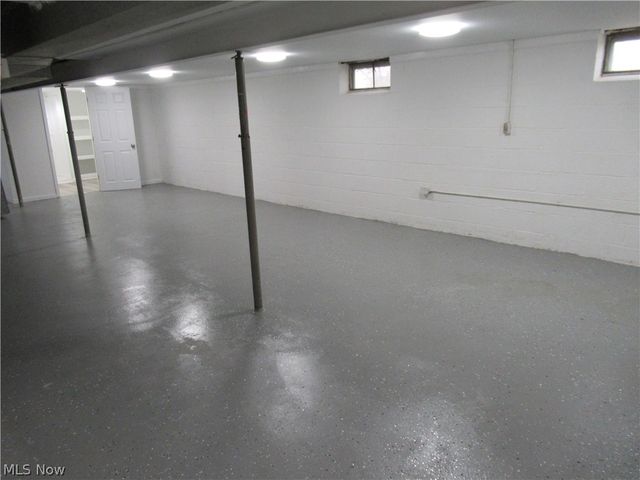 330 Paul Street, Bedford, OH 44146