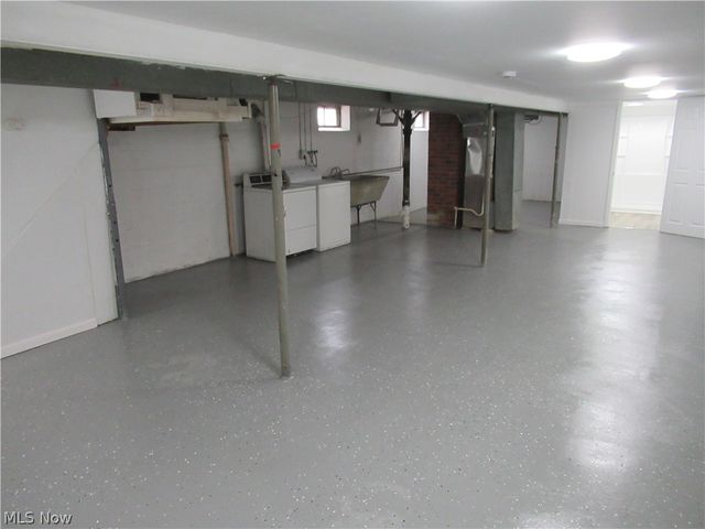 330 Paul Street, Bedford, OH 44146