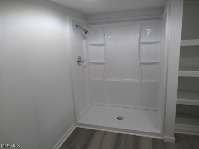 330 Paul Street, Bedford, OH 44146