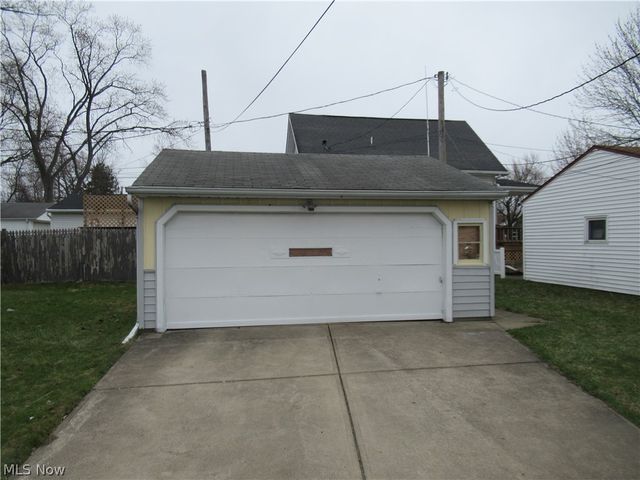 330 Paul Street, Bedford, OH 44146