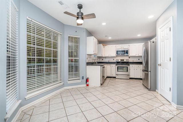 11136 Scrimshaw Lane, Charlotte, NC 28215