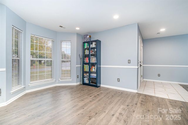 11136 Scrimshaw Lane, Charlotte, NC 28215