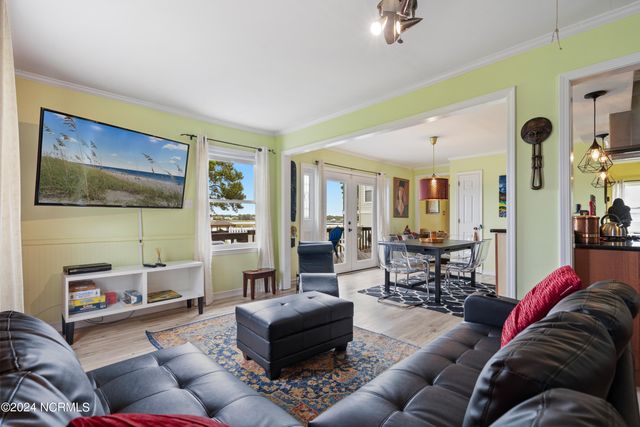 5802 E Yacht Drive, Oak Island, NC 28465